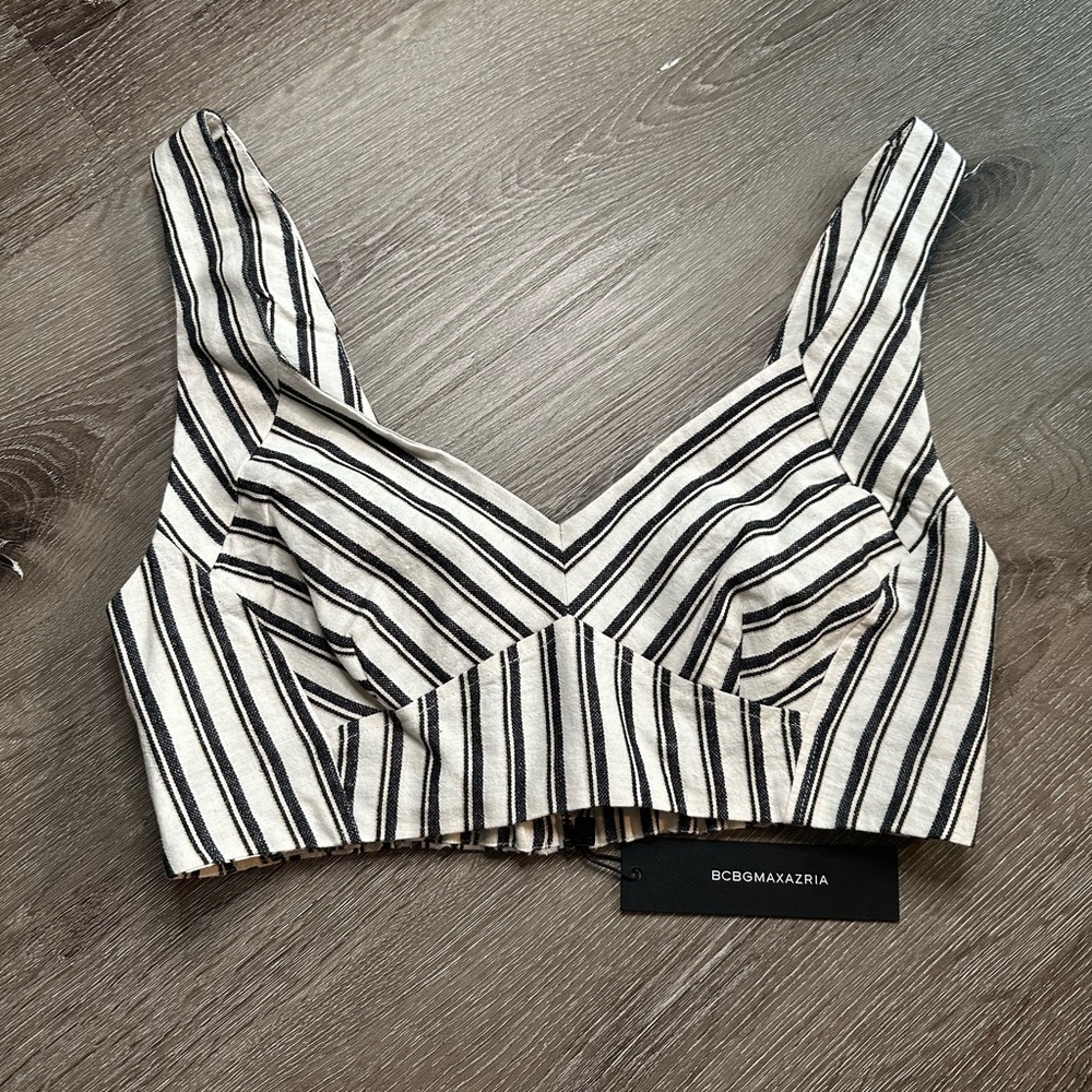 NWT BCBG knit top